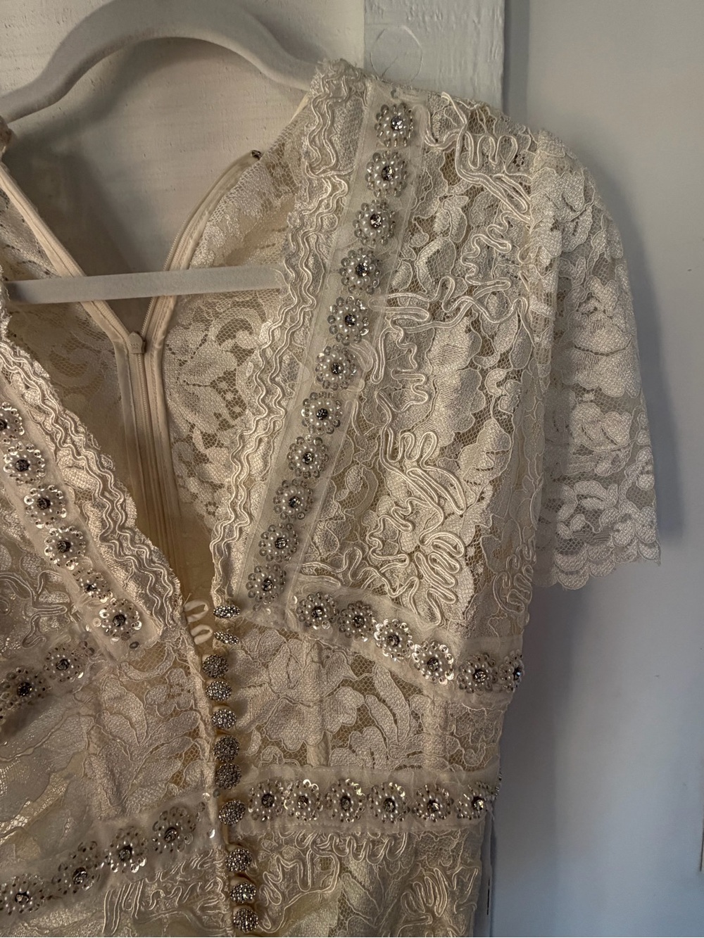 lace bridal dress